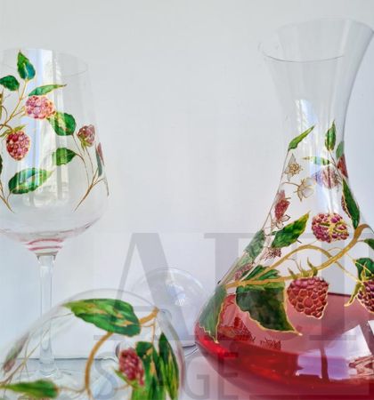 Handmade set of two wine glasses and a decanter inspired by the raspberry theme