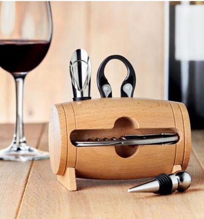 Wooden stand with 4 wine accessories