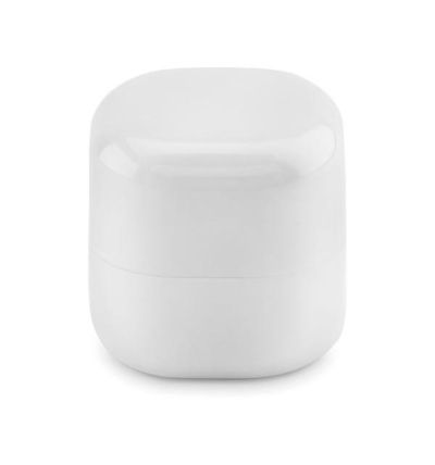 Natural ball shaped lip balm 