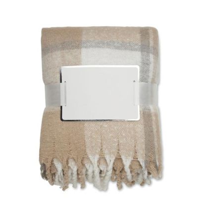 Chequered design polyester blanket